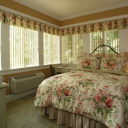 B.F. Hiestand House Bed & Breakfast Marietta Exterior photo