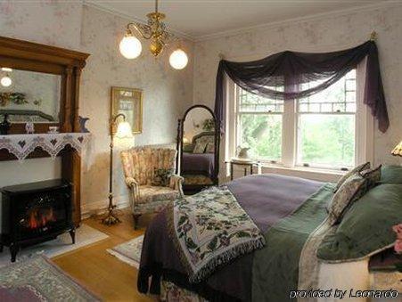 B.F. Hiestand House Bed & Breakfast Marietta Room photo
