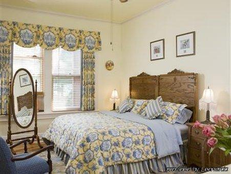 B.F. Hiestand House Bed & Breakfast Marietta Room photo